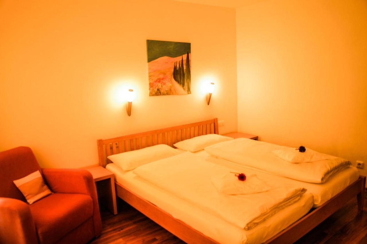 Hotel Garni Haidhof Maxhutte-Haidhof Buitenkant foto